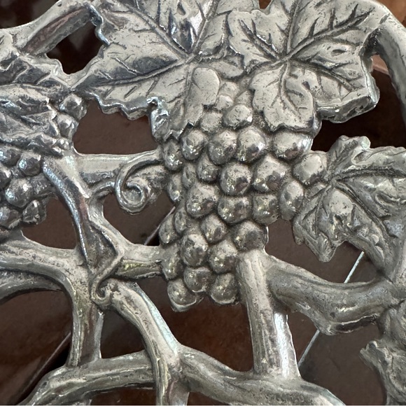 Arthur Court Silver Metal Lattice Grape Leaf Serving Decorative Bowl - Picture 8 of 13